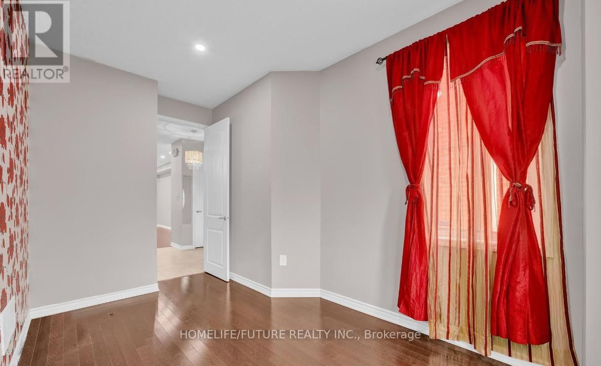 78 ENFORD CRESCENT Image 3