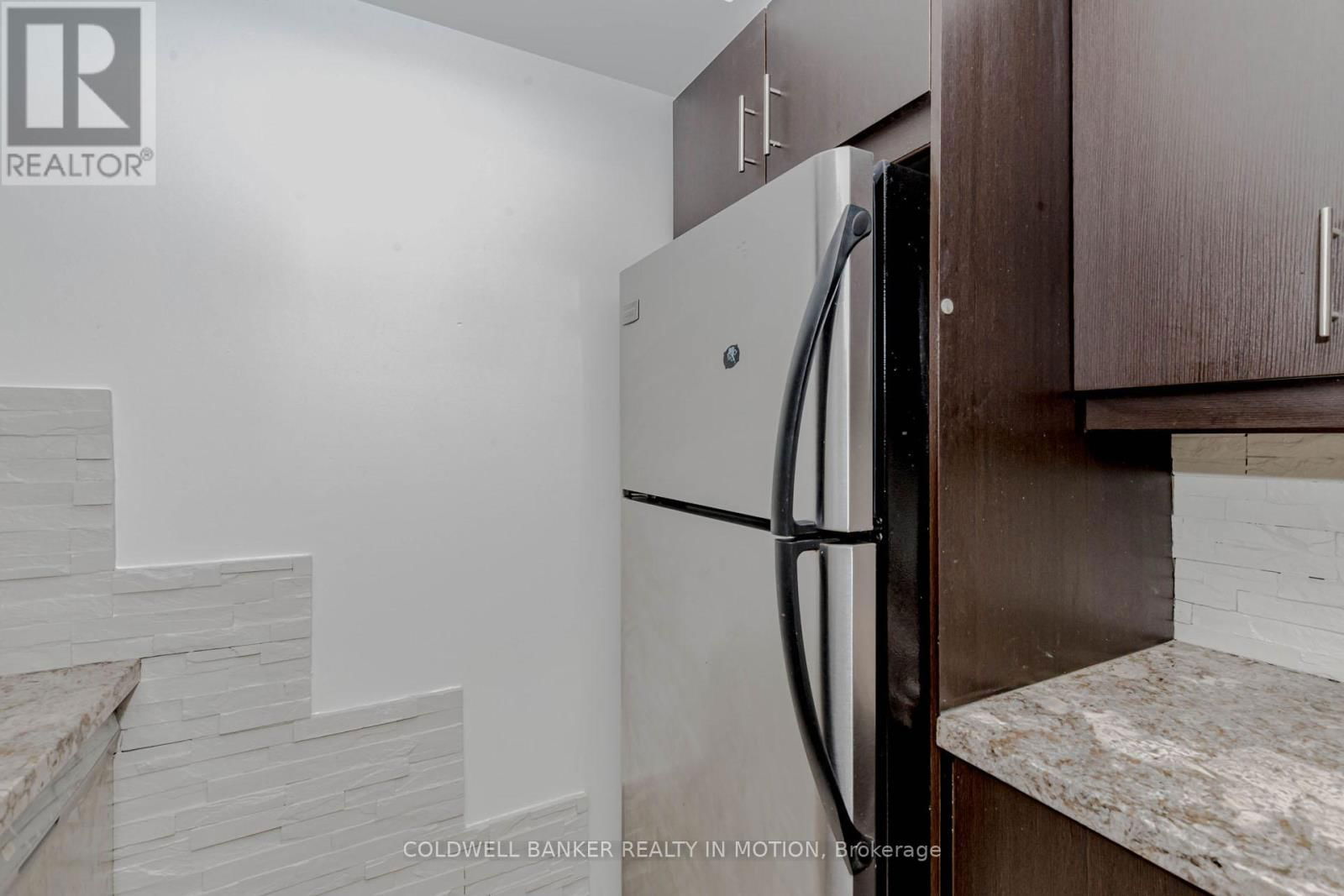 #279 - 4975 SOUTHAMPTON DRIVE Image 10