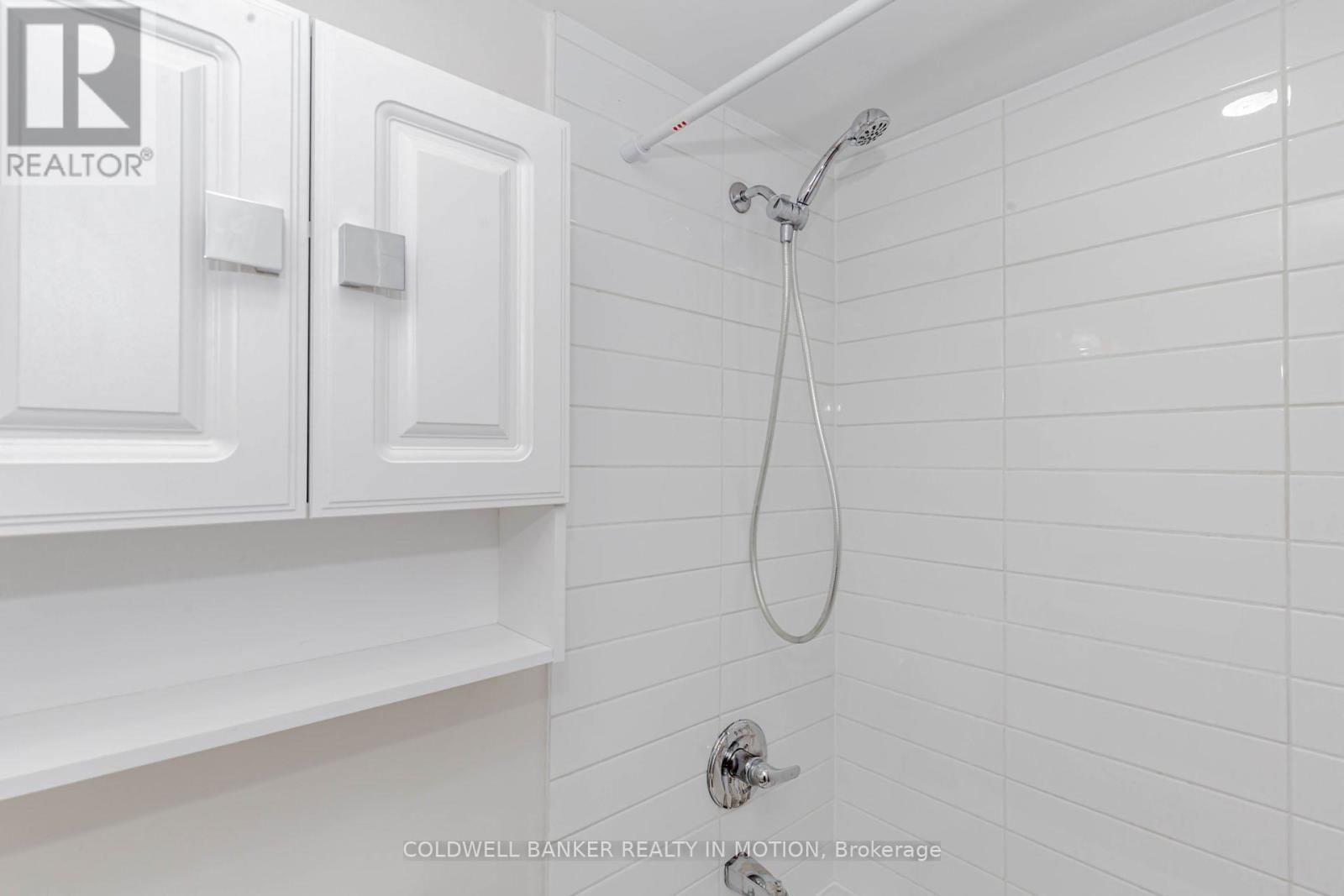 #279 - 4975 SOUTHAMPTON DRIVE Image 32