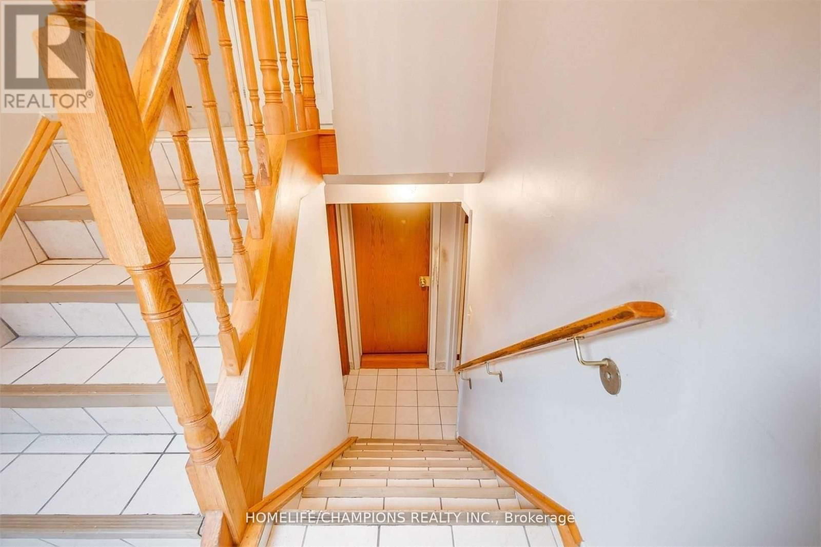 65 WHITBURN CRESCENT Image 3