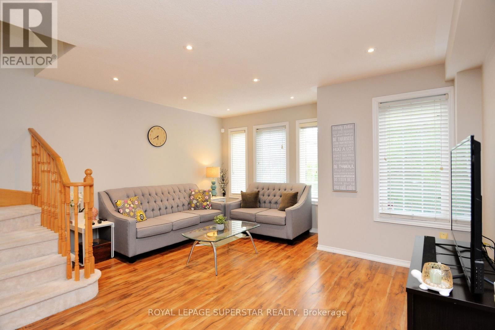 15 GEMSTONE LANE Image 14