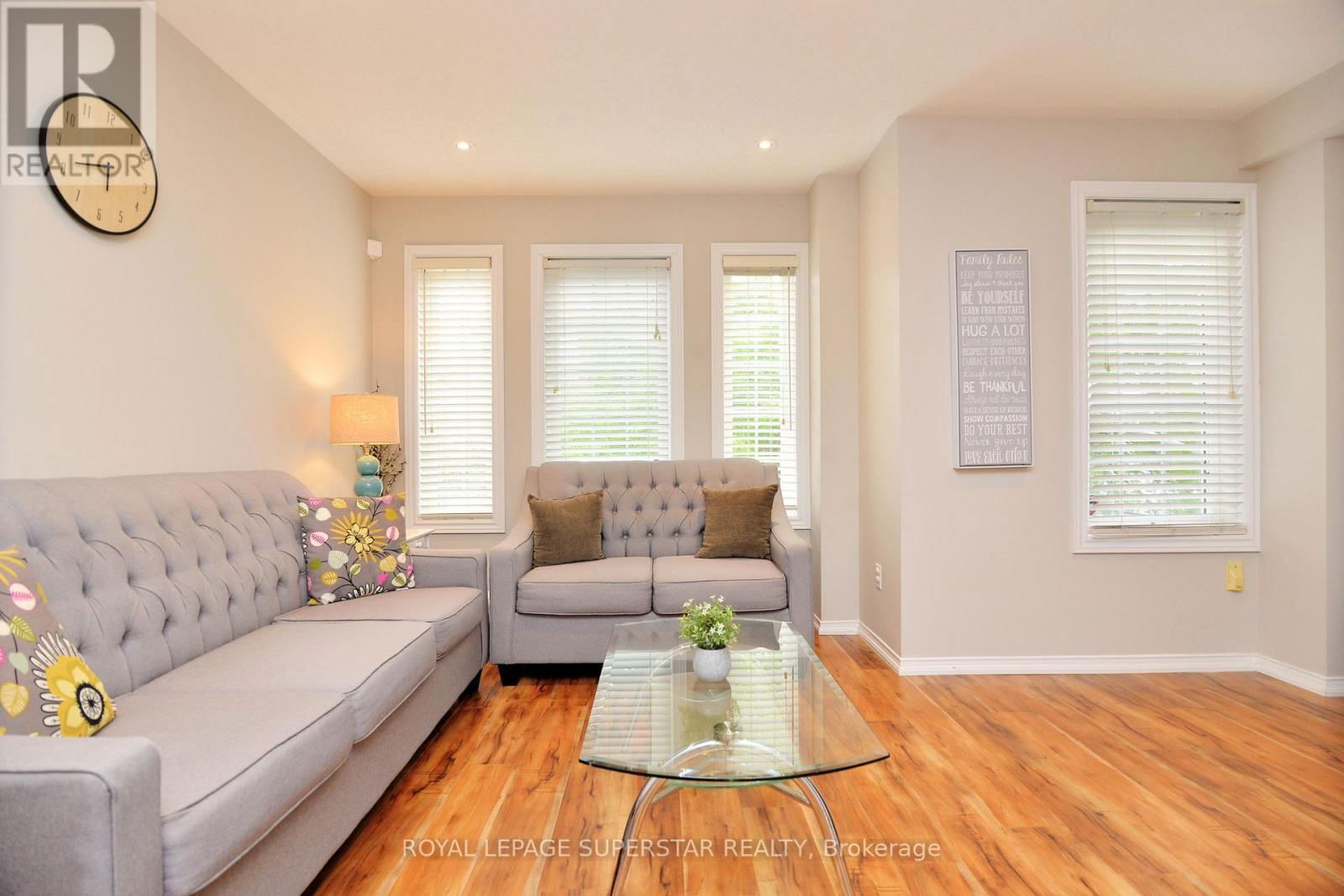15 GEMSTONE LANE Image 18