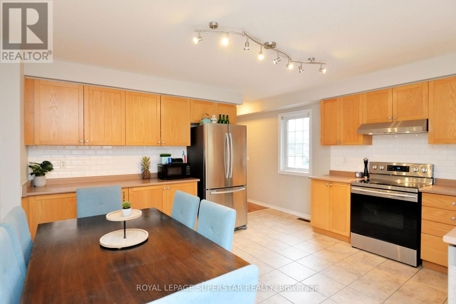 15 GEMSTONE LANE Image 21
