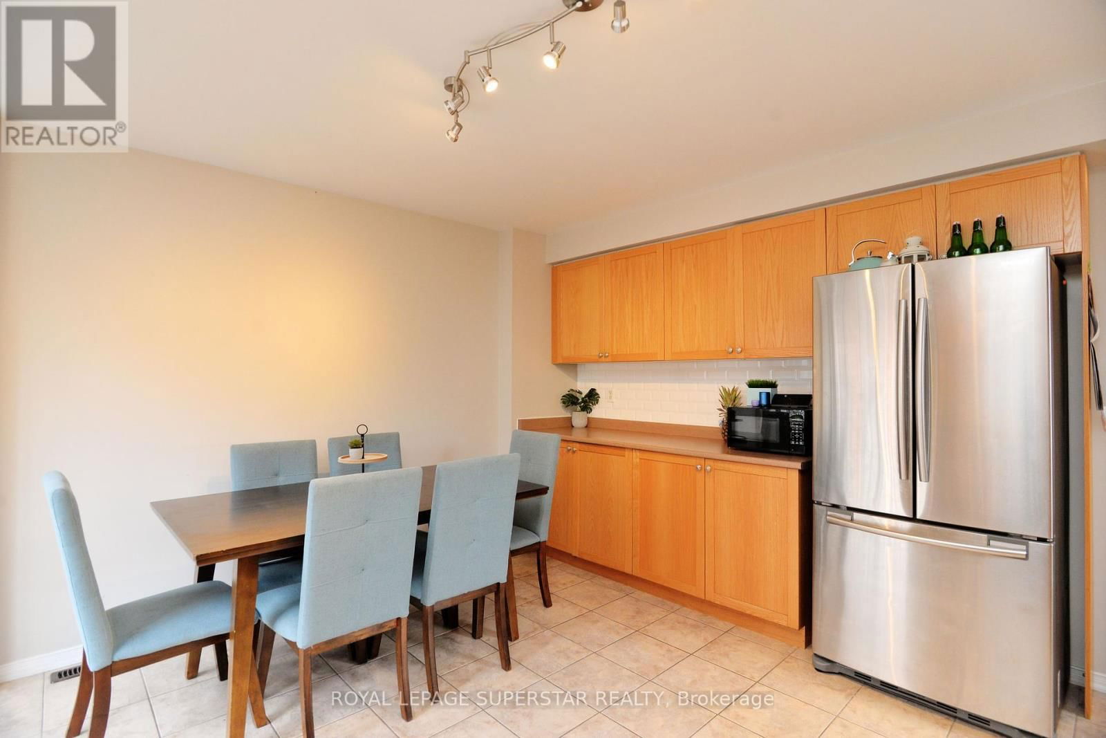 15 GEMSTONE LANE Image 24