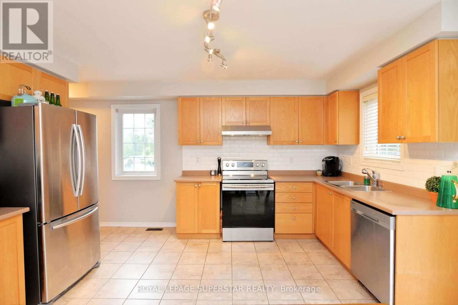 15 GEMSTONE LANE Image 25