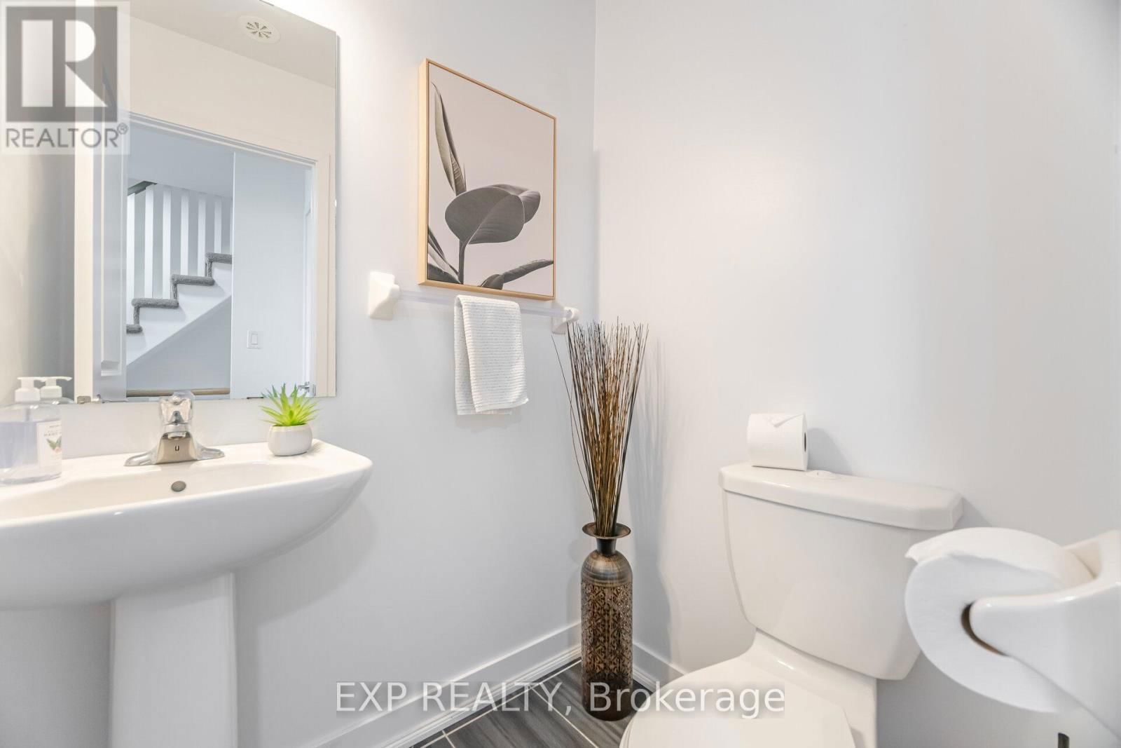 2A - 867 WILSON AVENUE Image 14