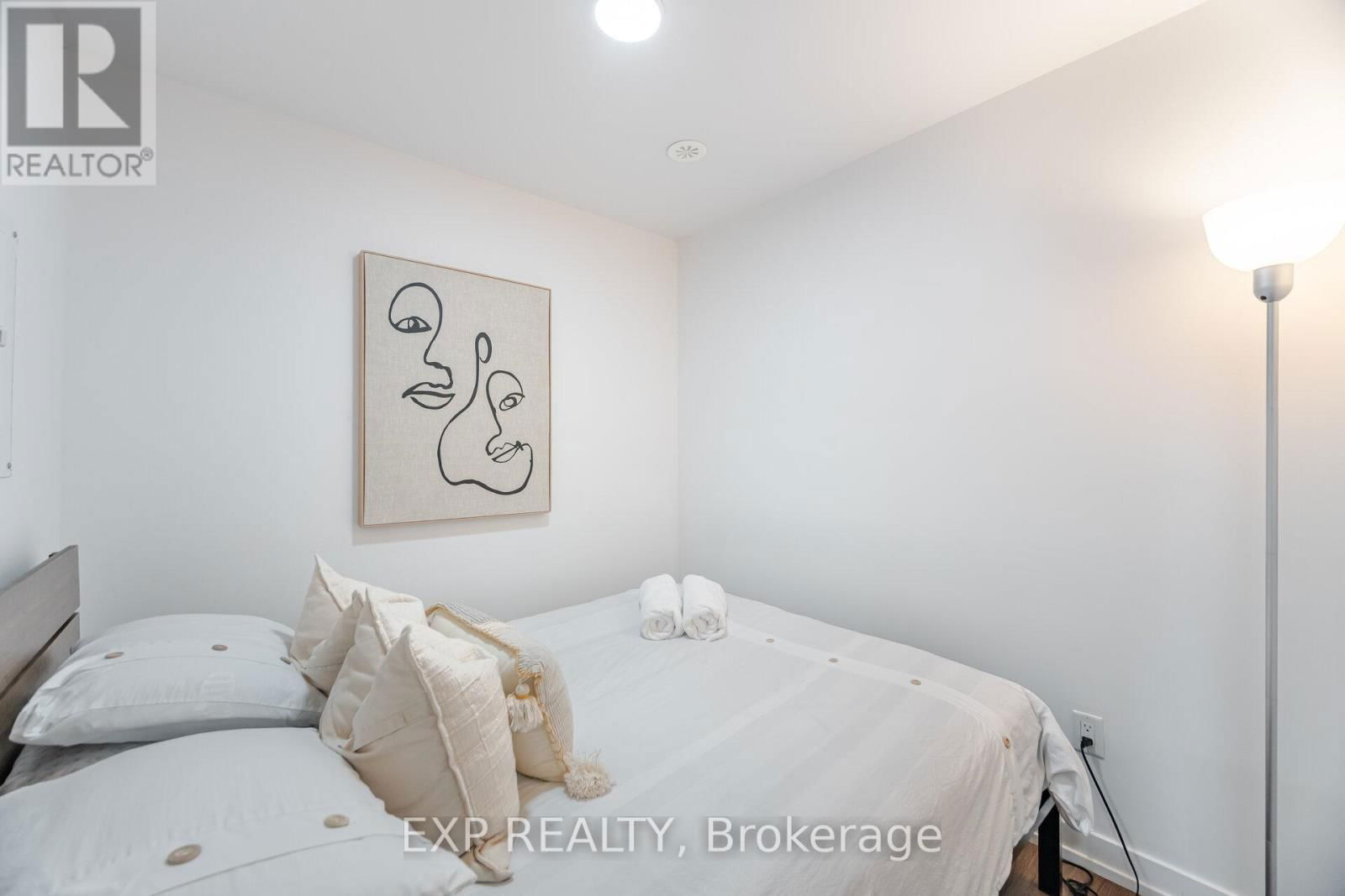 2A - 867 WILSON AVENUE Image 21