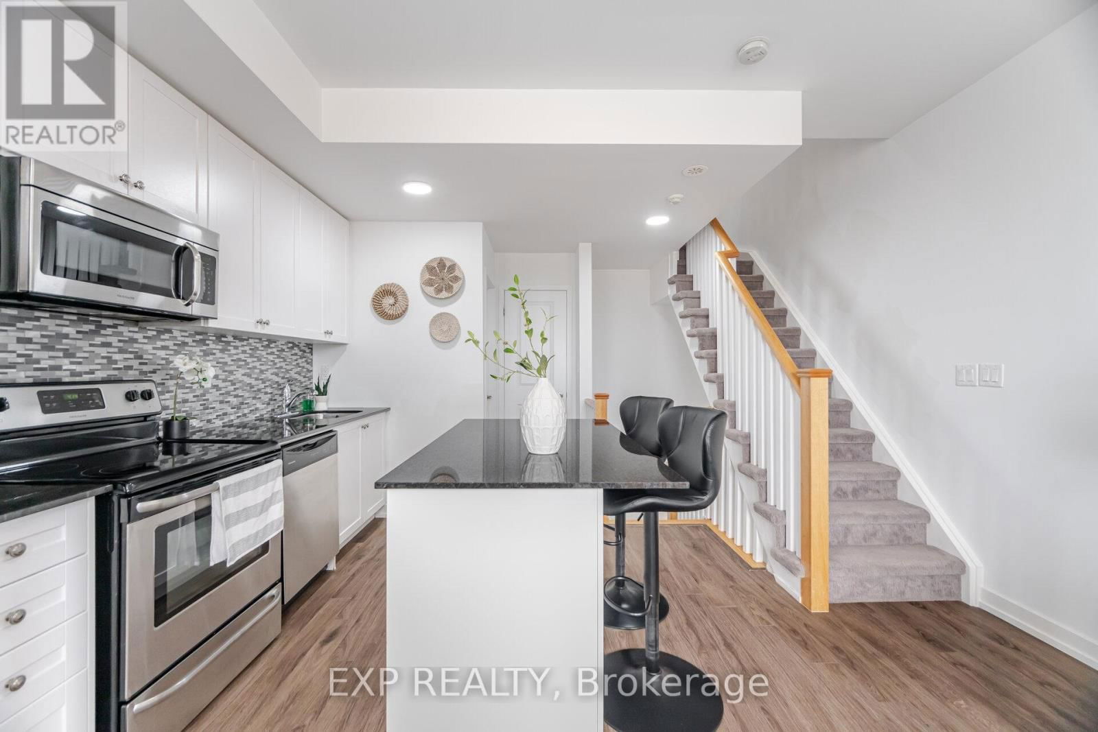 2A - 867 WILSON AVENUE Image 6