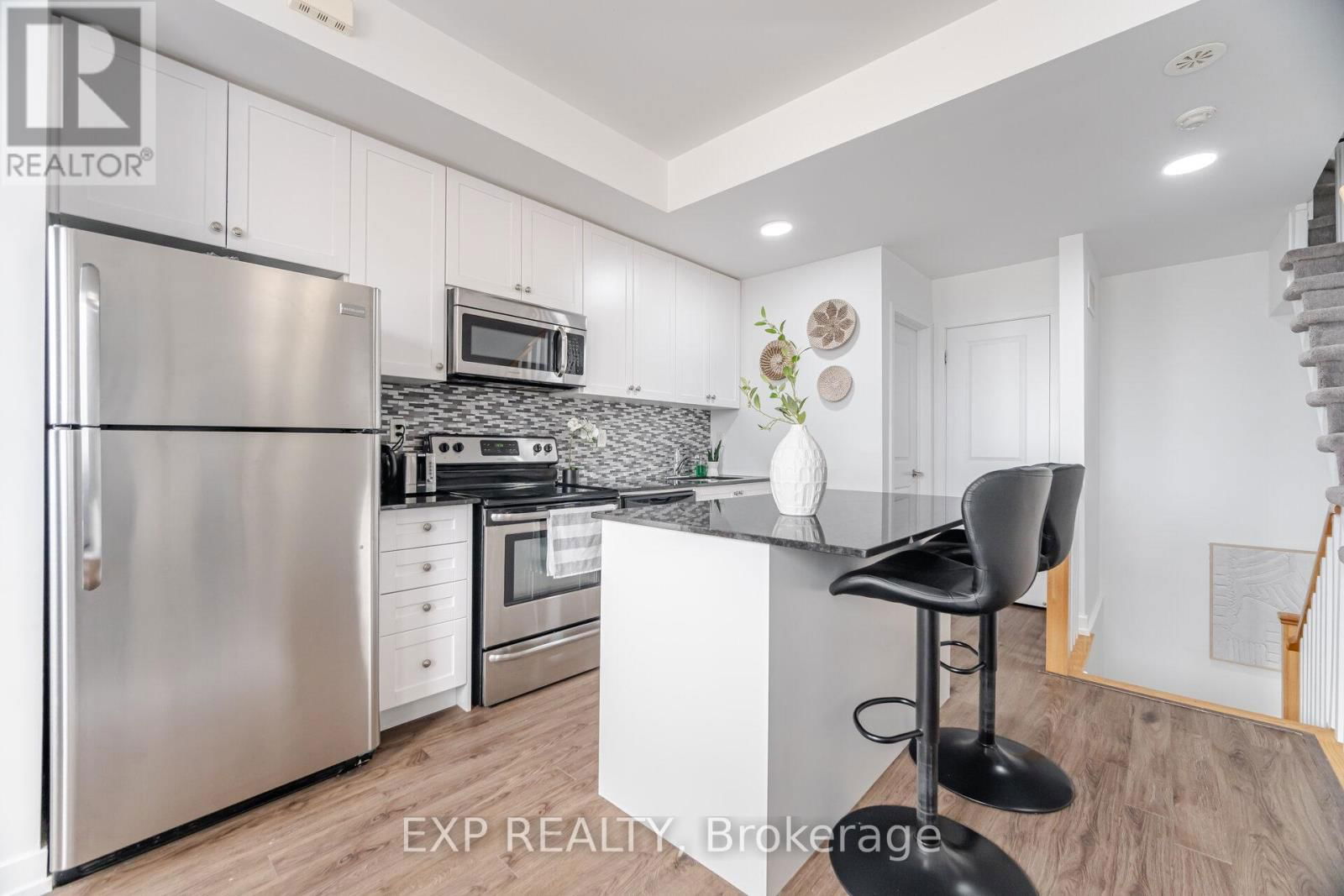 2A - 867 WILSON AVENUE Image 7