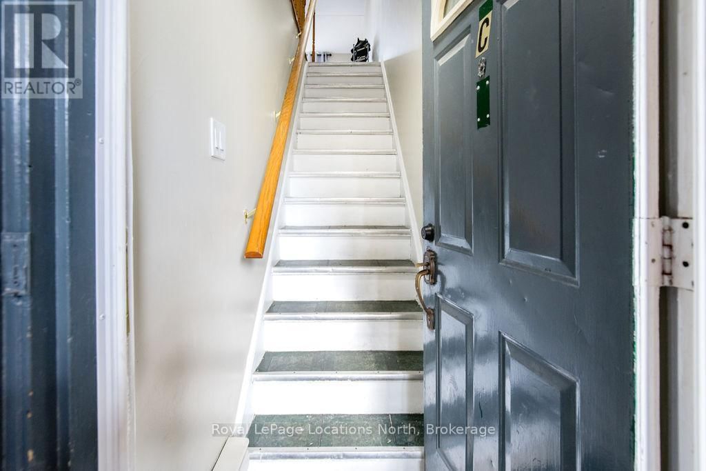 191 EARLSCOURT AVENUE Image 11