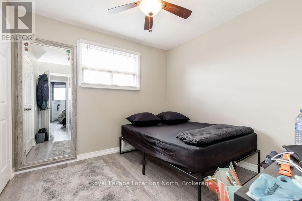 191 EARLSCOURT AVENUE Image 19