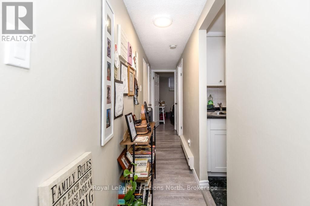 191 EARLSCOURT AVENUE Image 32