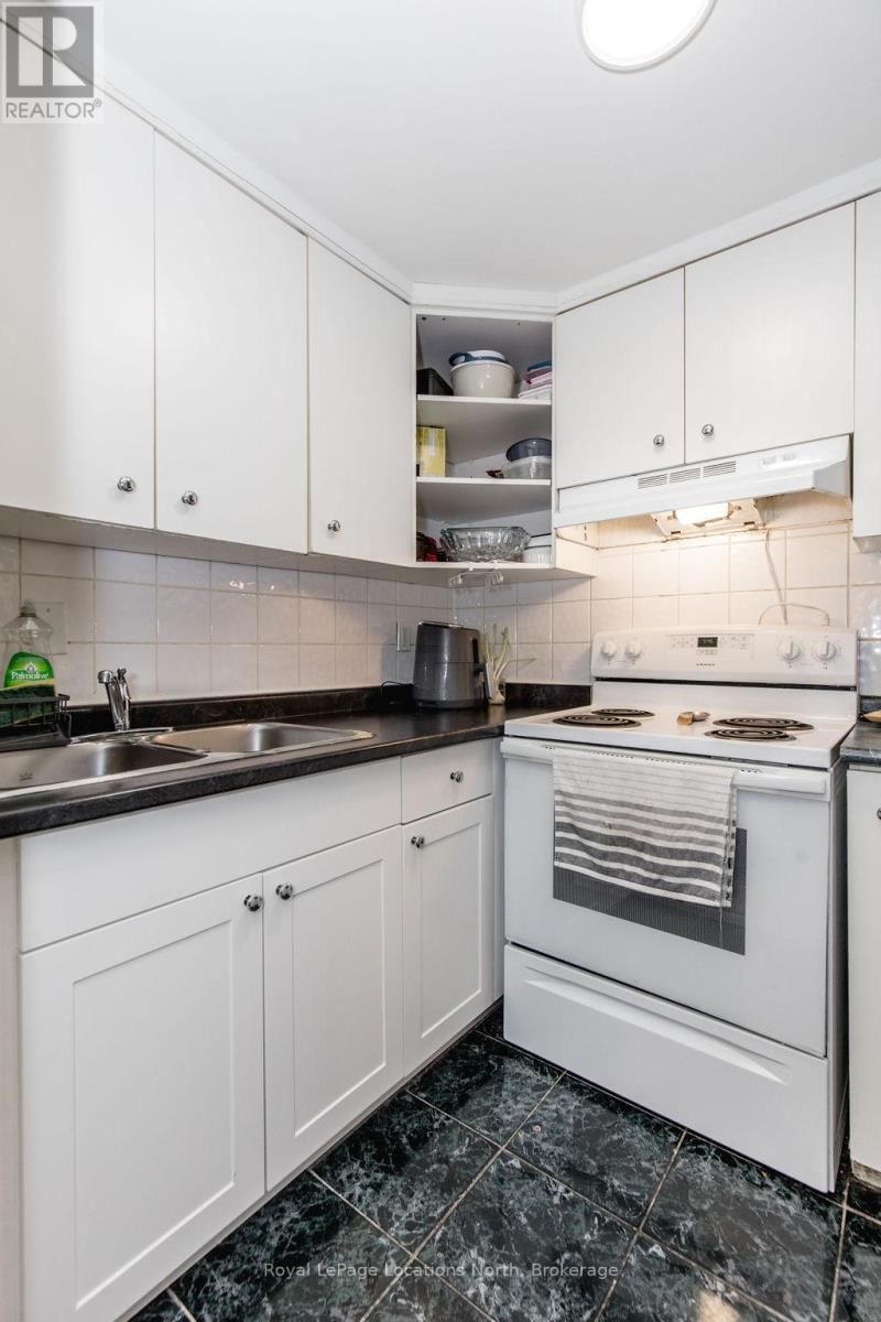 191 EARLSCOURT AVENUE Image 34