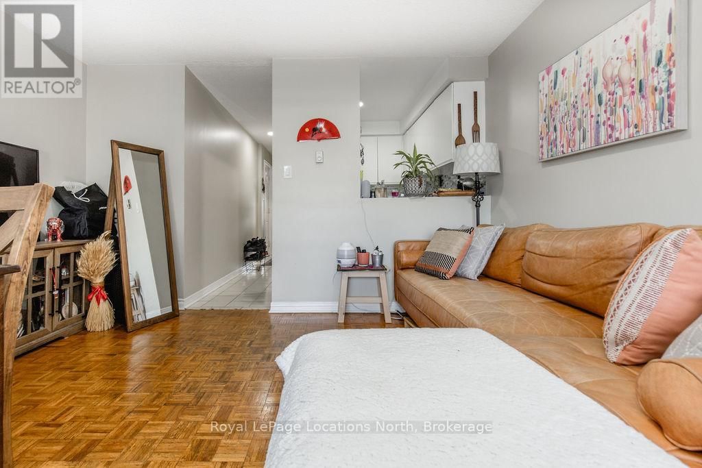 191 EARLSCOURT AVENUE Image 7