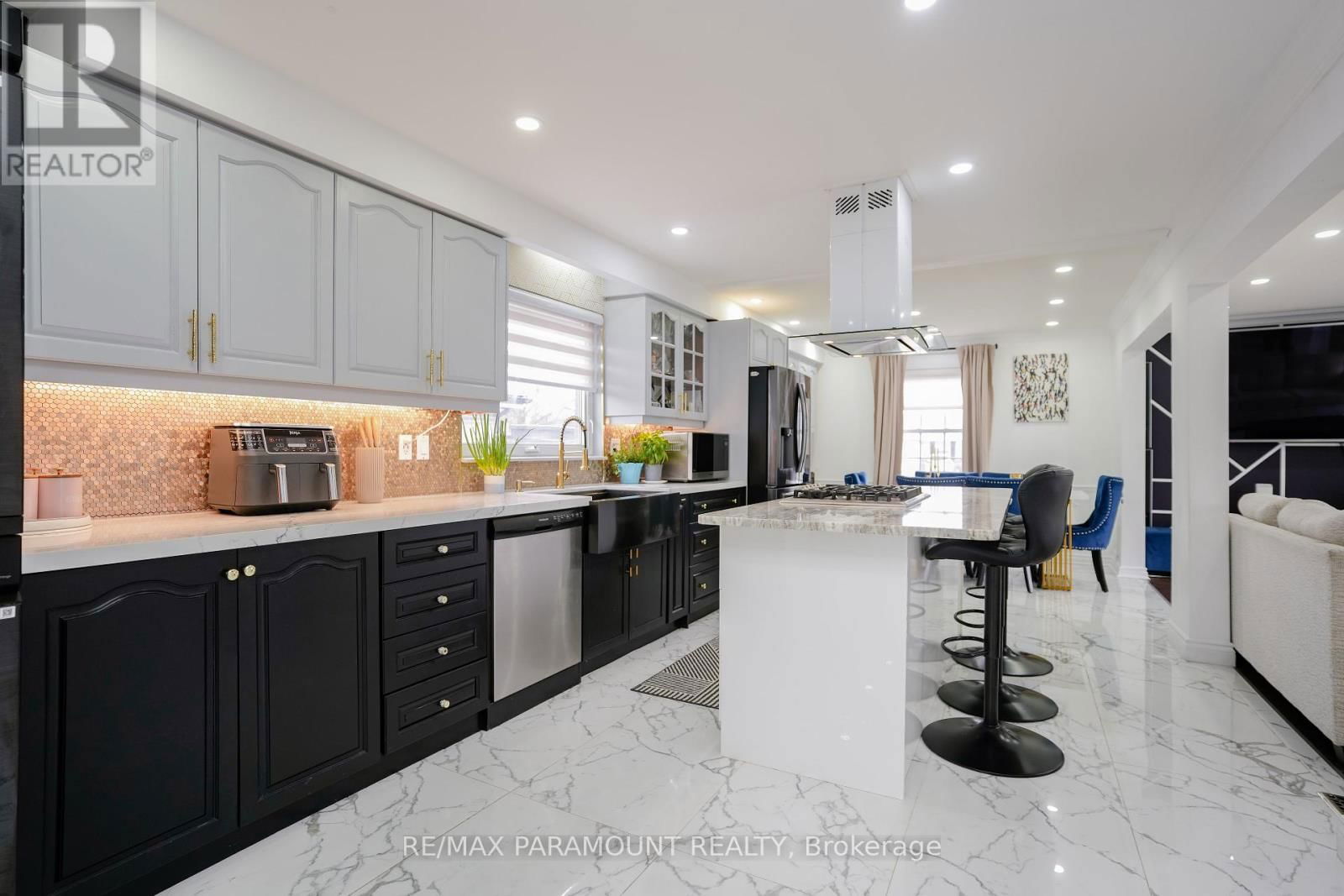 10 BURNHAM CRESCENT Image 9
