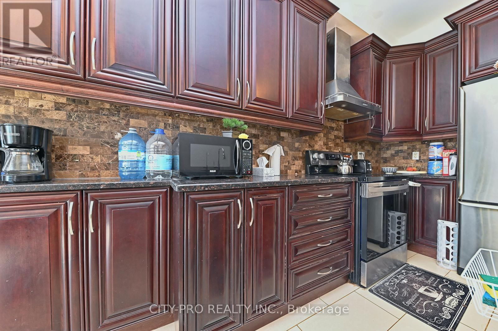 7302 ROSEHURST DRIVE Image 11