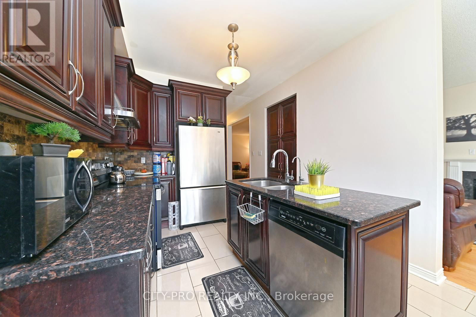 7302 ROSEHURST DRIVE Image 13