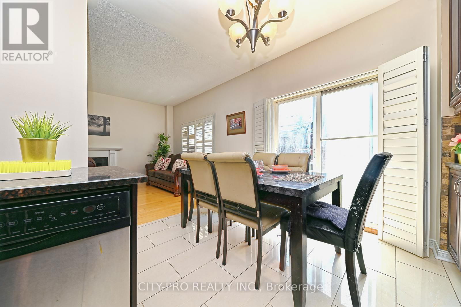 7302 ROSEHURST DRIVE Image 17