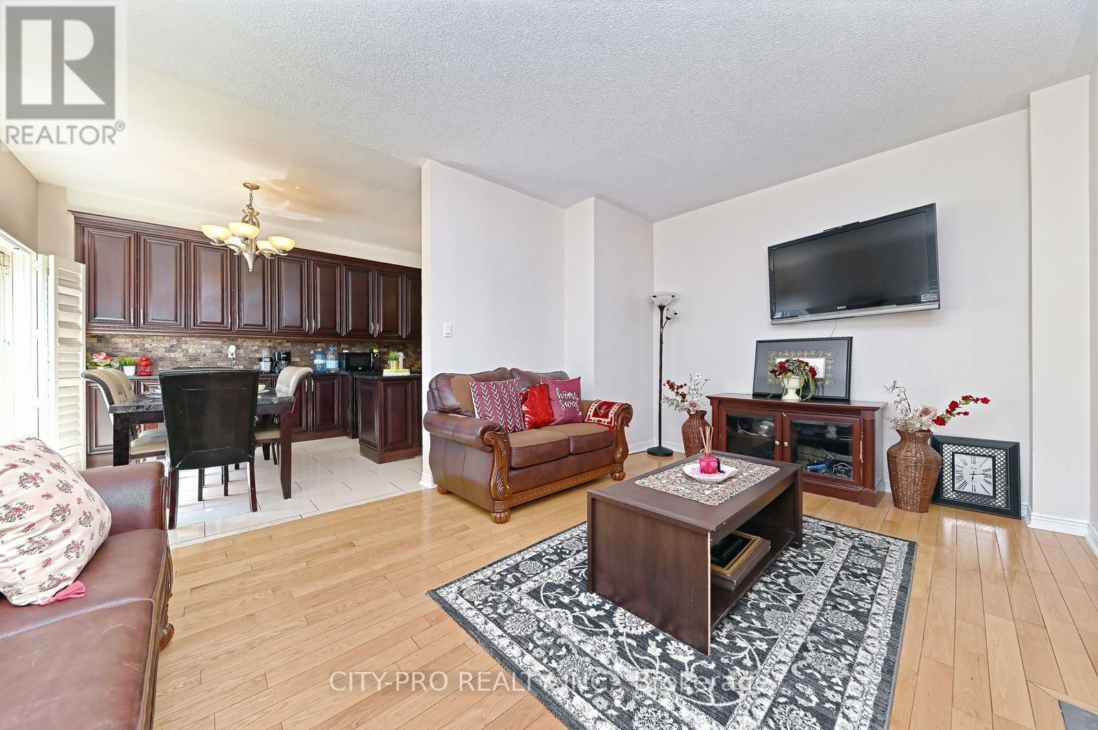 7302 ROSEHURST DRIVE Image 20