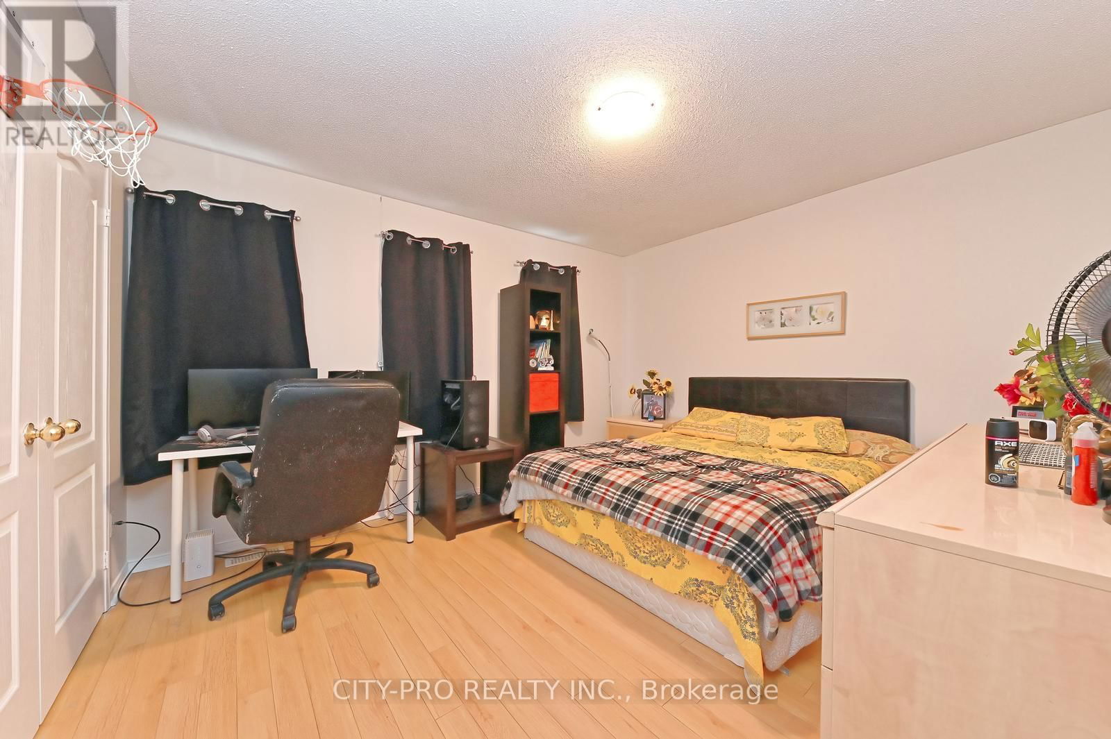 7302 ROSEHURST DRIVE Image 26