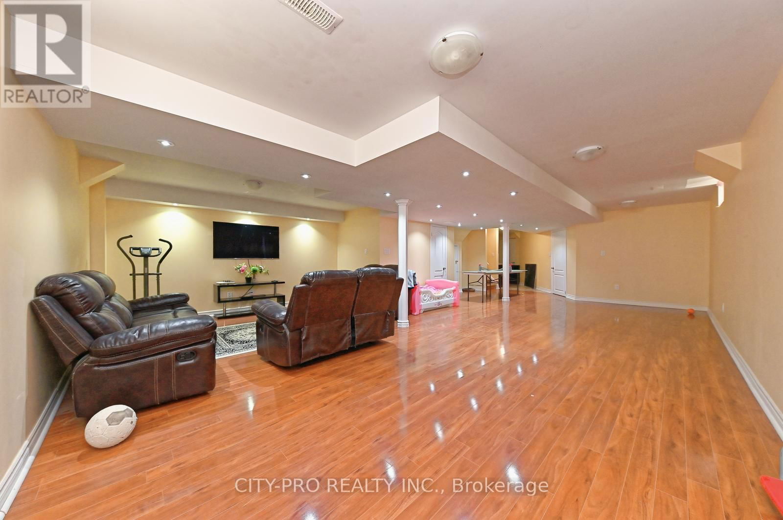 7302 ROSEHURST DRIVE Image 37