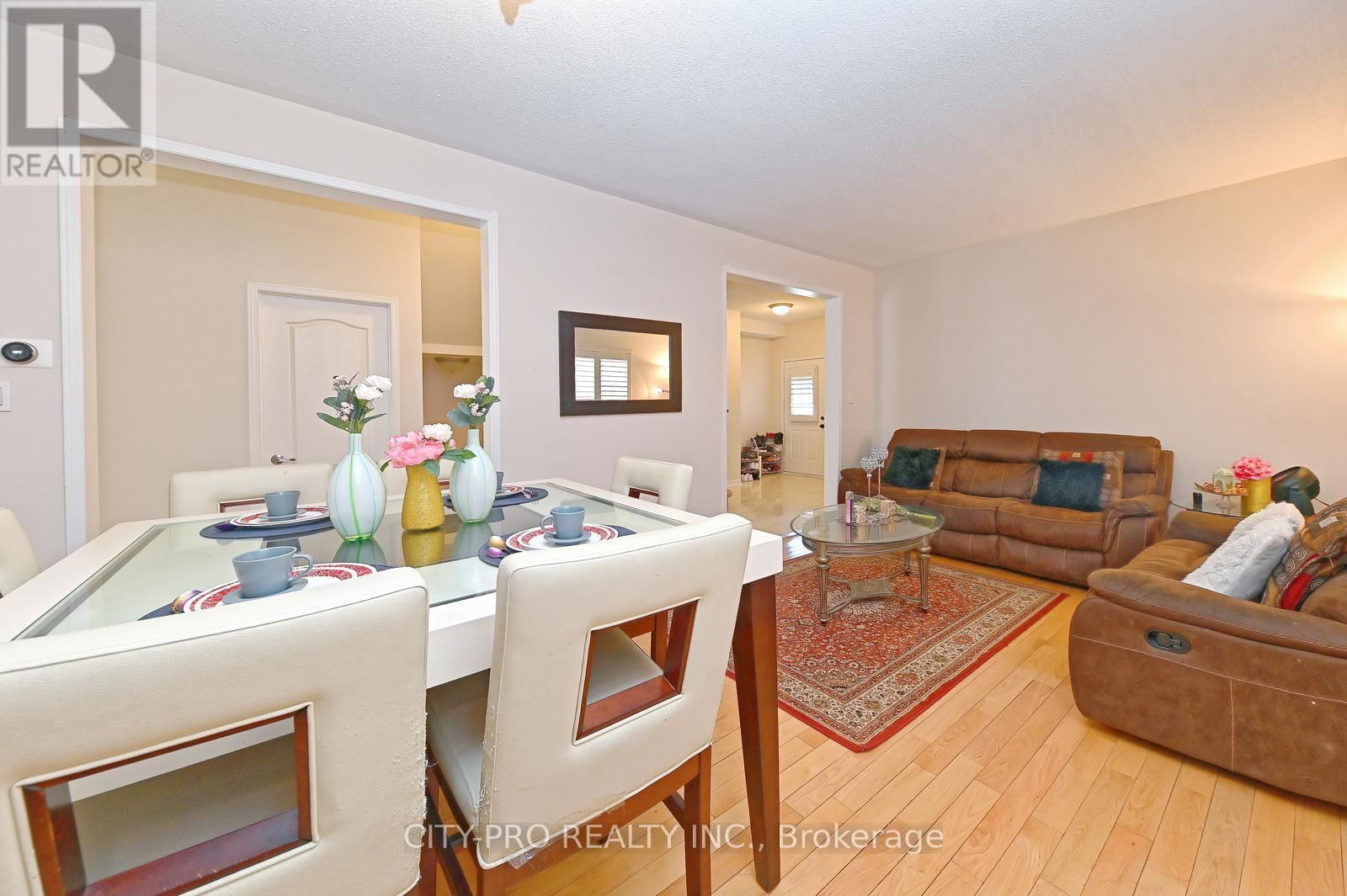 7302 ROSEHURST DRIVE Image 6