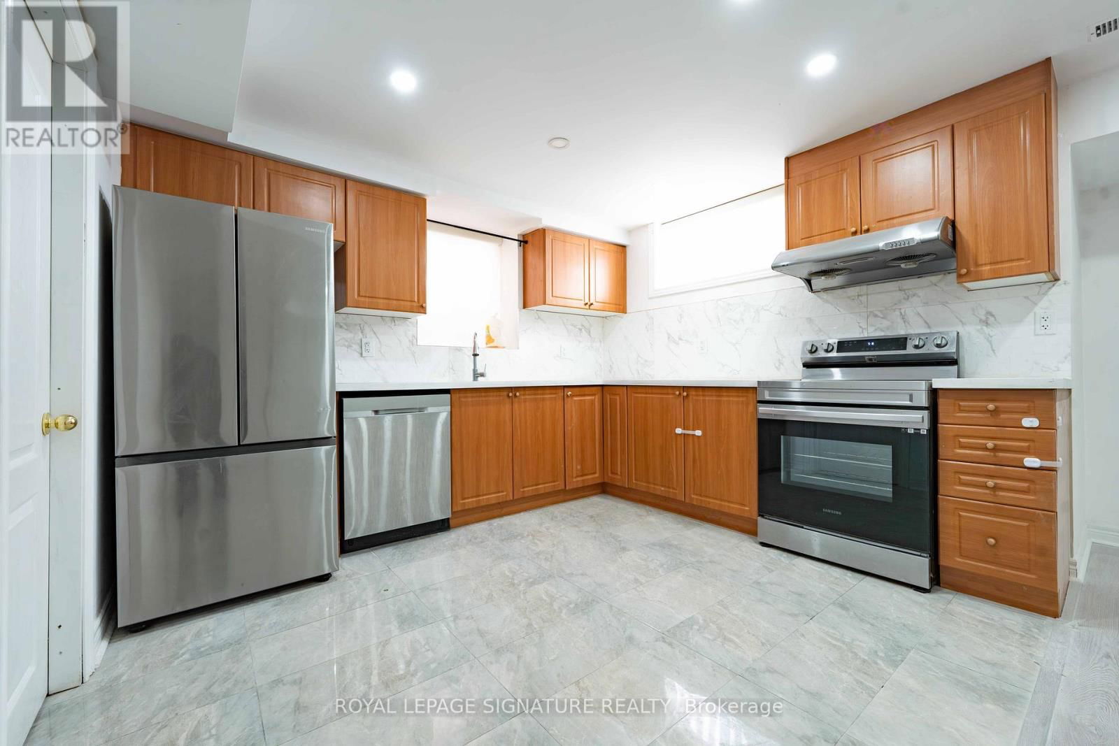4742 CREDITVIEW ROAD Image 10