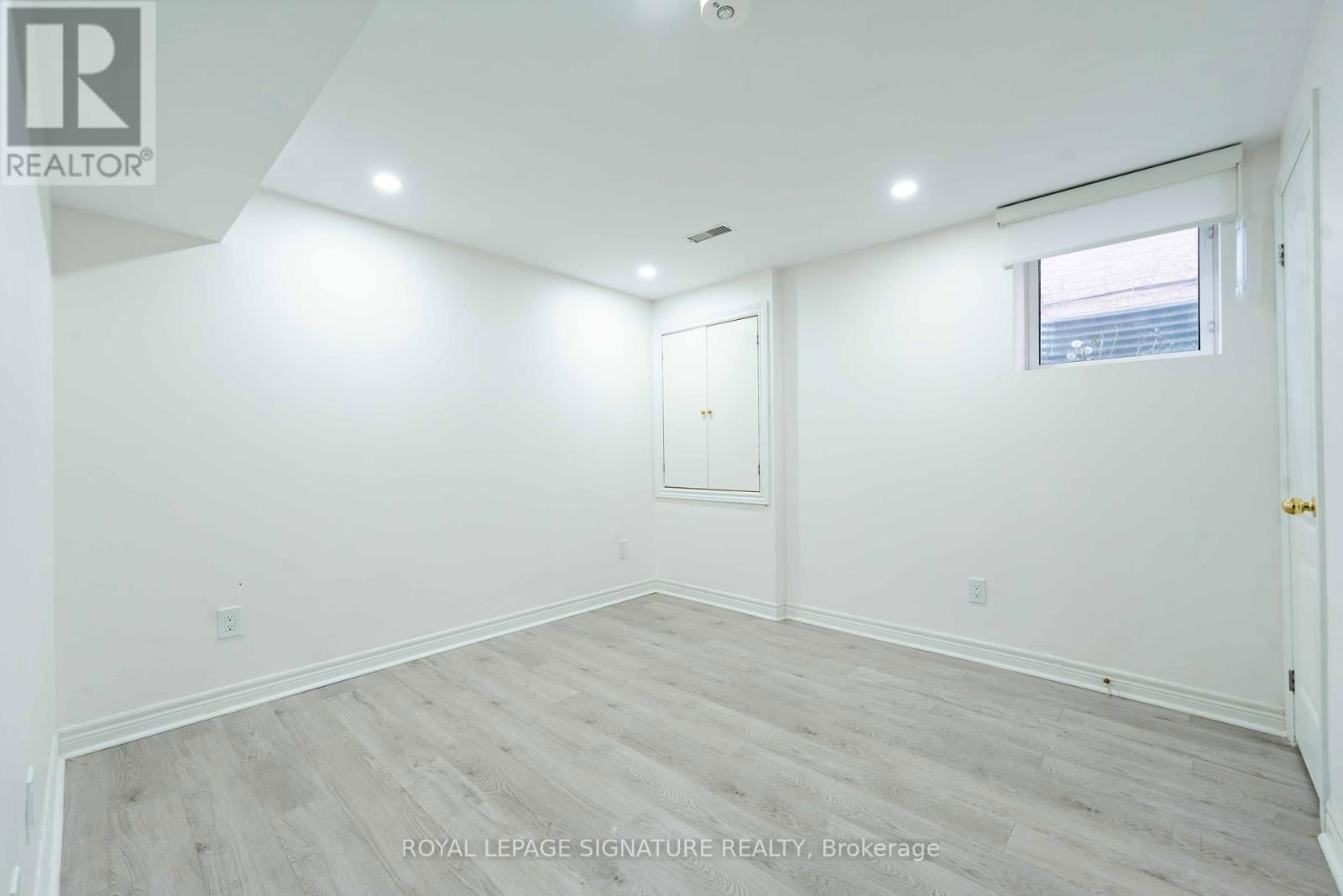 4742 CREDITVIEW ROAD Image 16