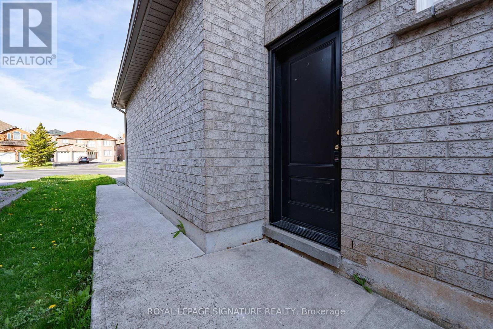 4742 CREDITVIEW ROAD Image 3