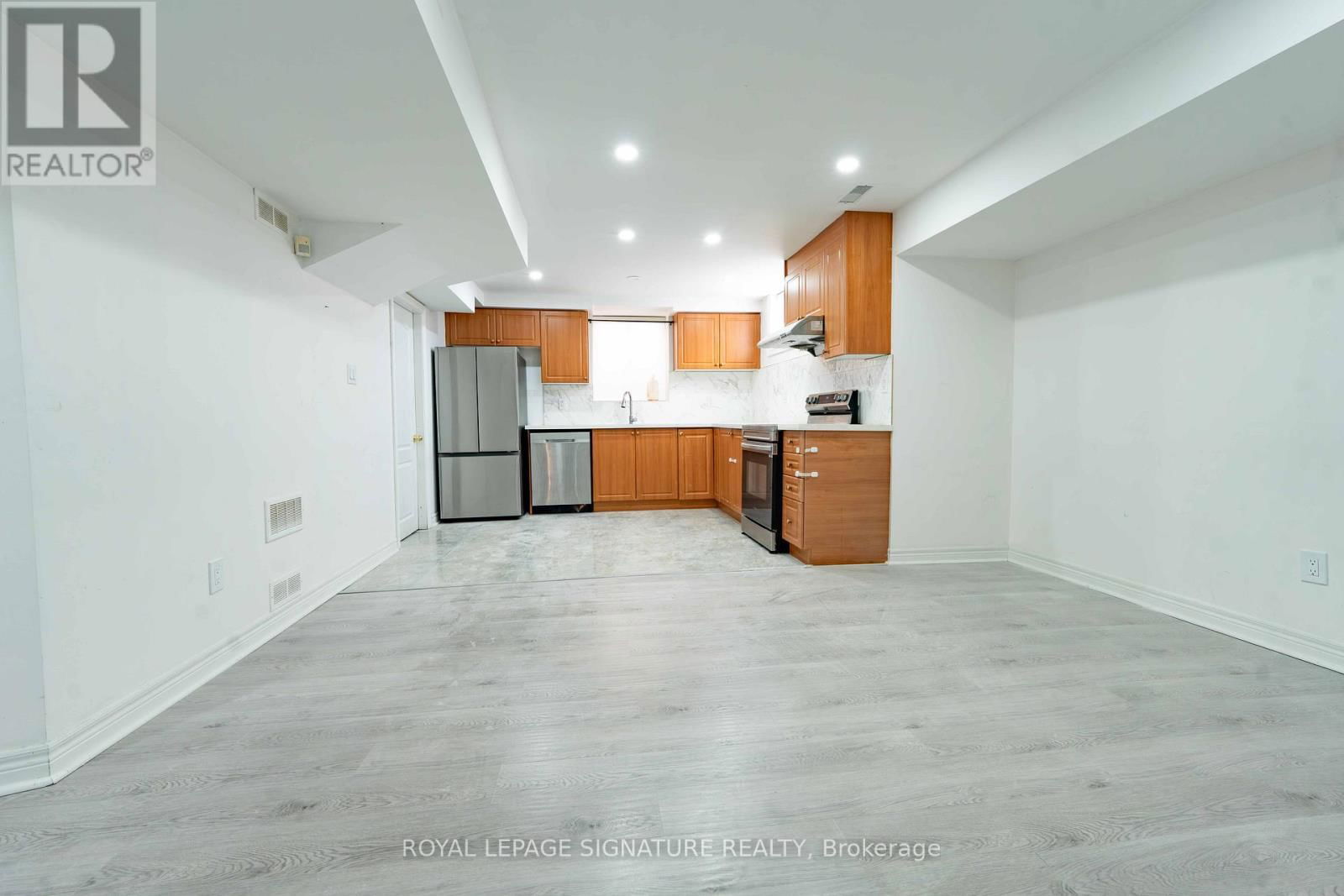 4742 CREDITVIEW ROAD Image 7