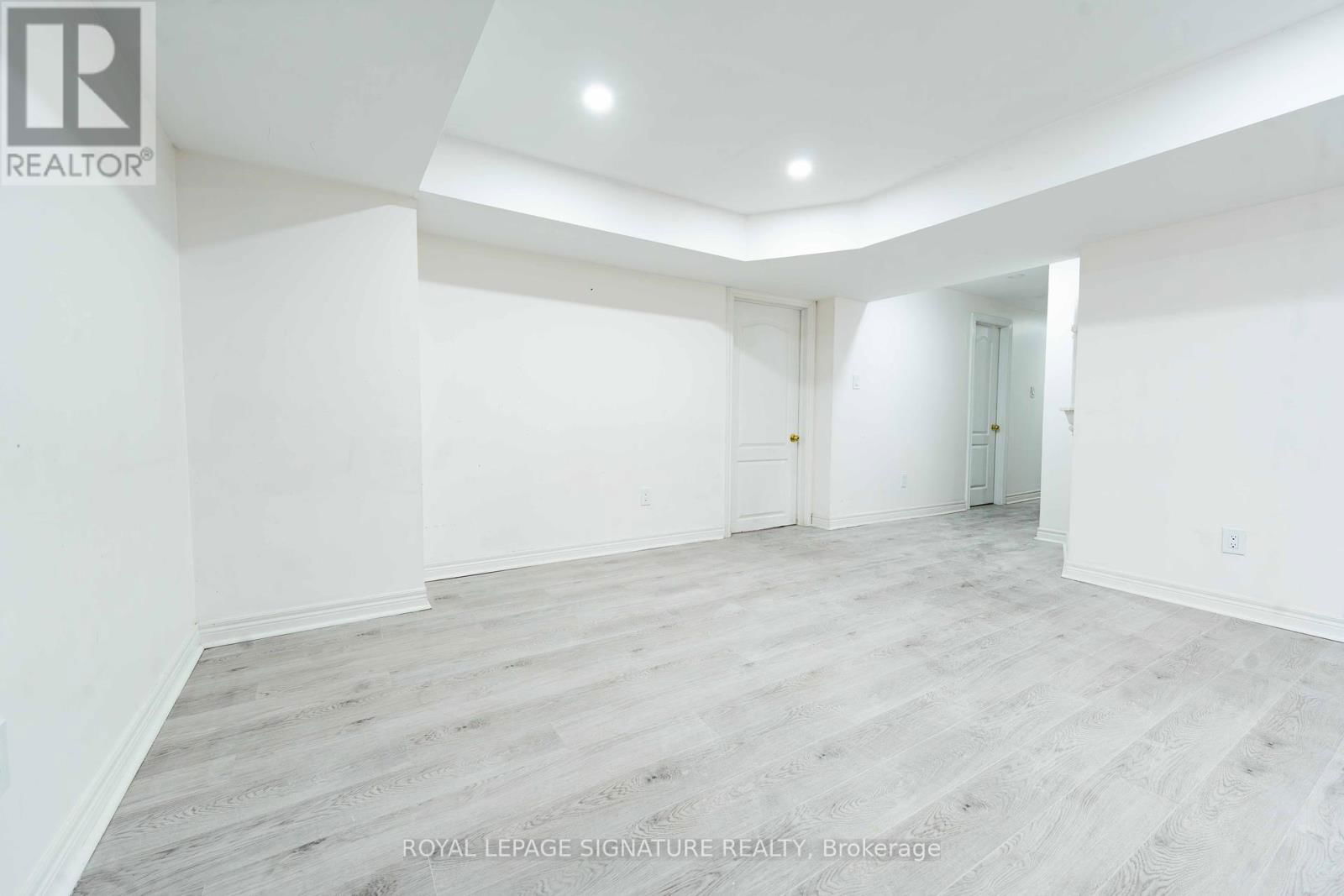 4742 CREDITVIEW ROAD Image 8