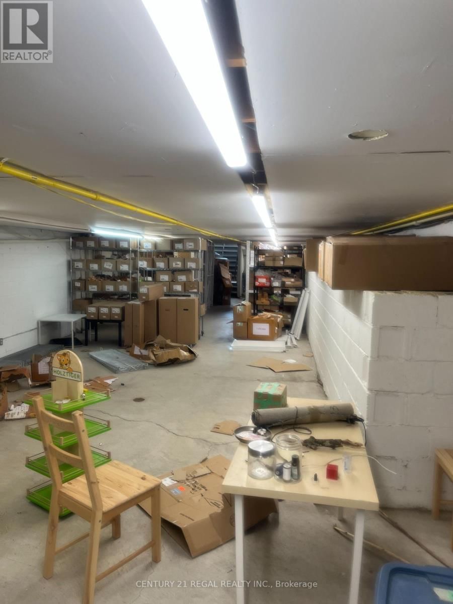 1702 QUEEN STREET WEST Image 3