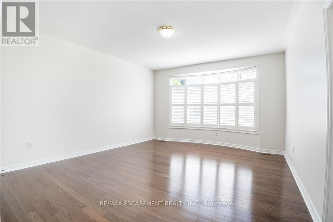 4198 KANE CRESCENT Image 12