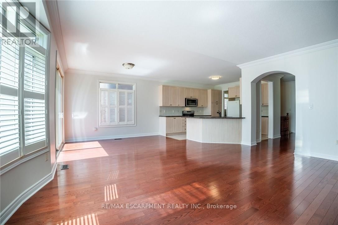4198 KANE CRESCENT Image 6