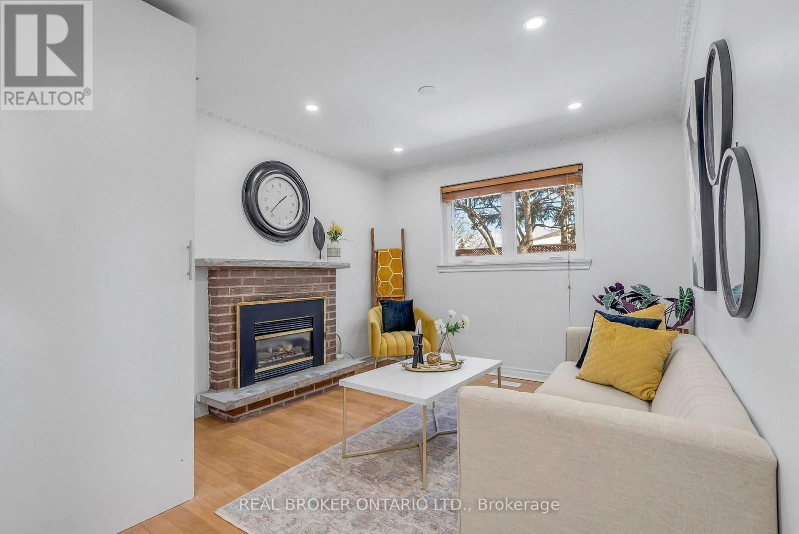 3465 ORION CRESCENT Image 22