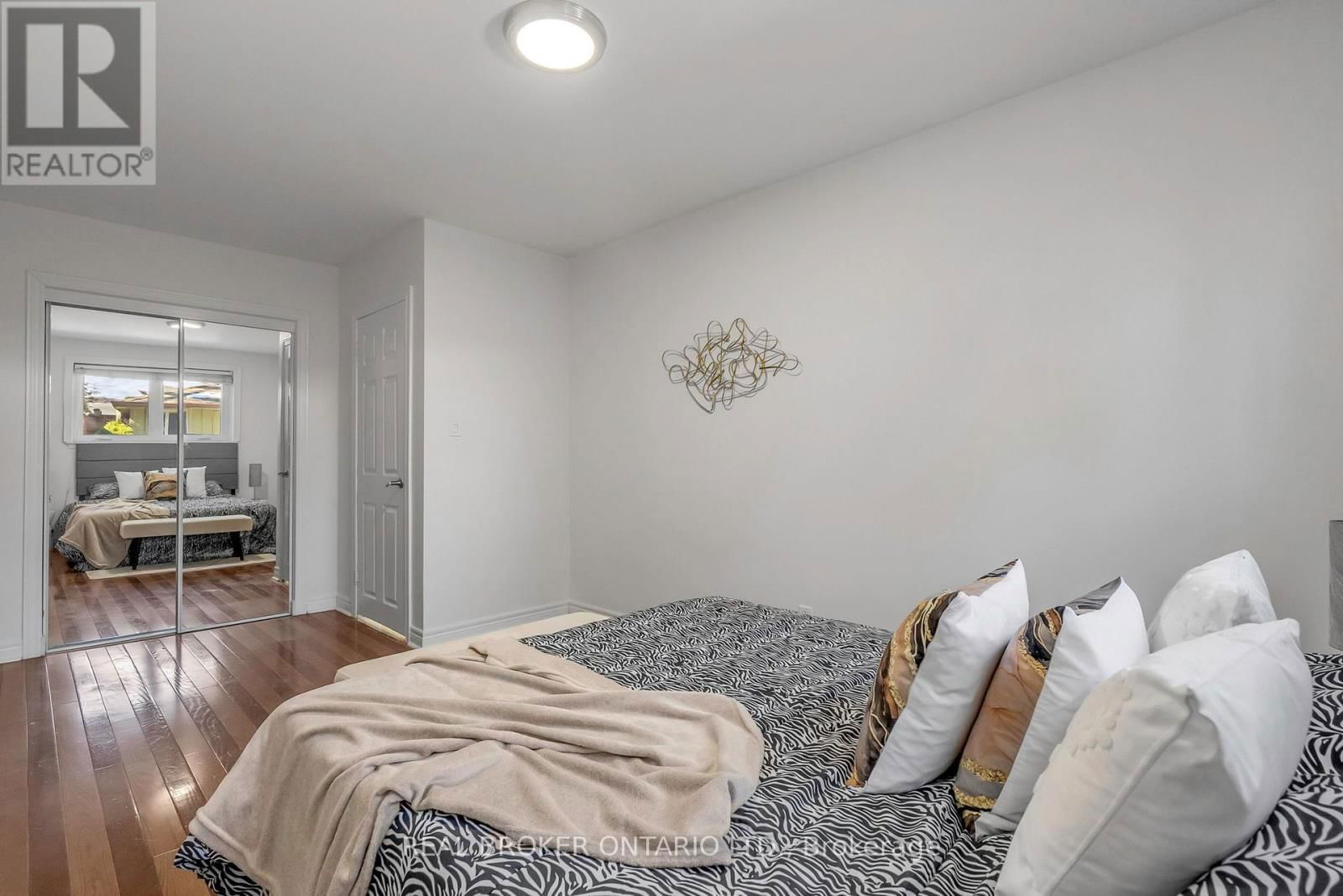 3465 ORION CRESCENT Image 37