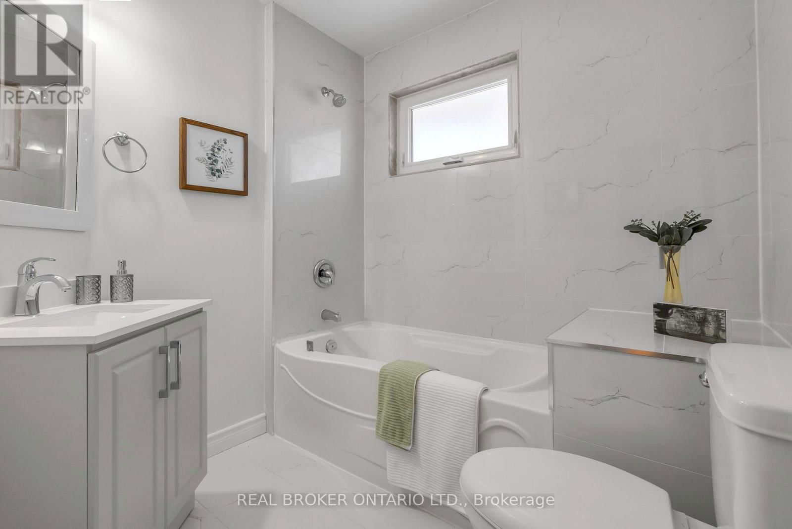 3465 ORION CRESCENT Image 40