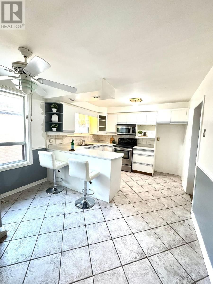 7 ADDINGTON CRESCENT Image 6