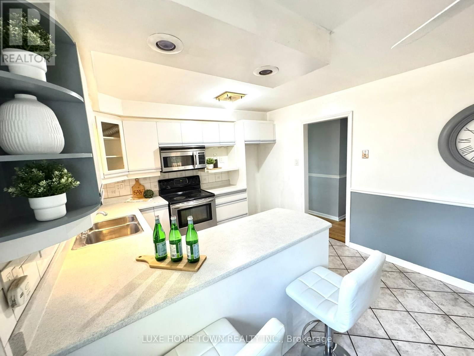 7 ADDINGTON CRESCENT Image 7