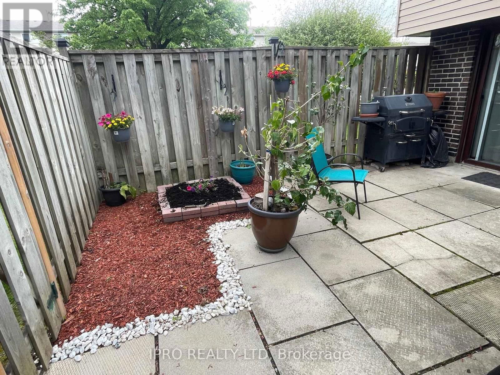 66 CARLETON PLACE Image 18