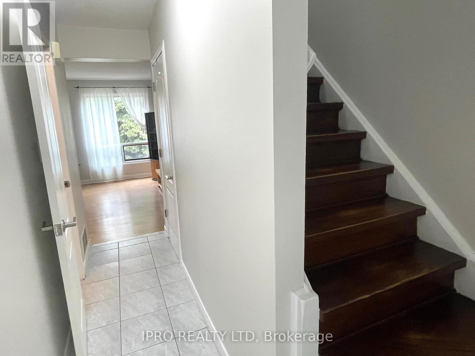 66 CARLETON PLACE Image 19