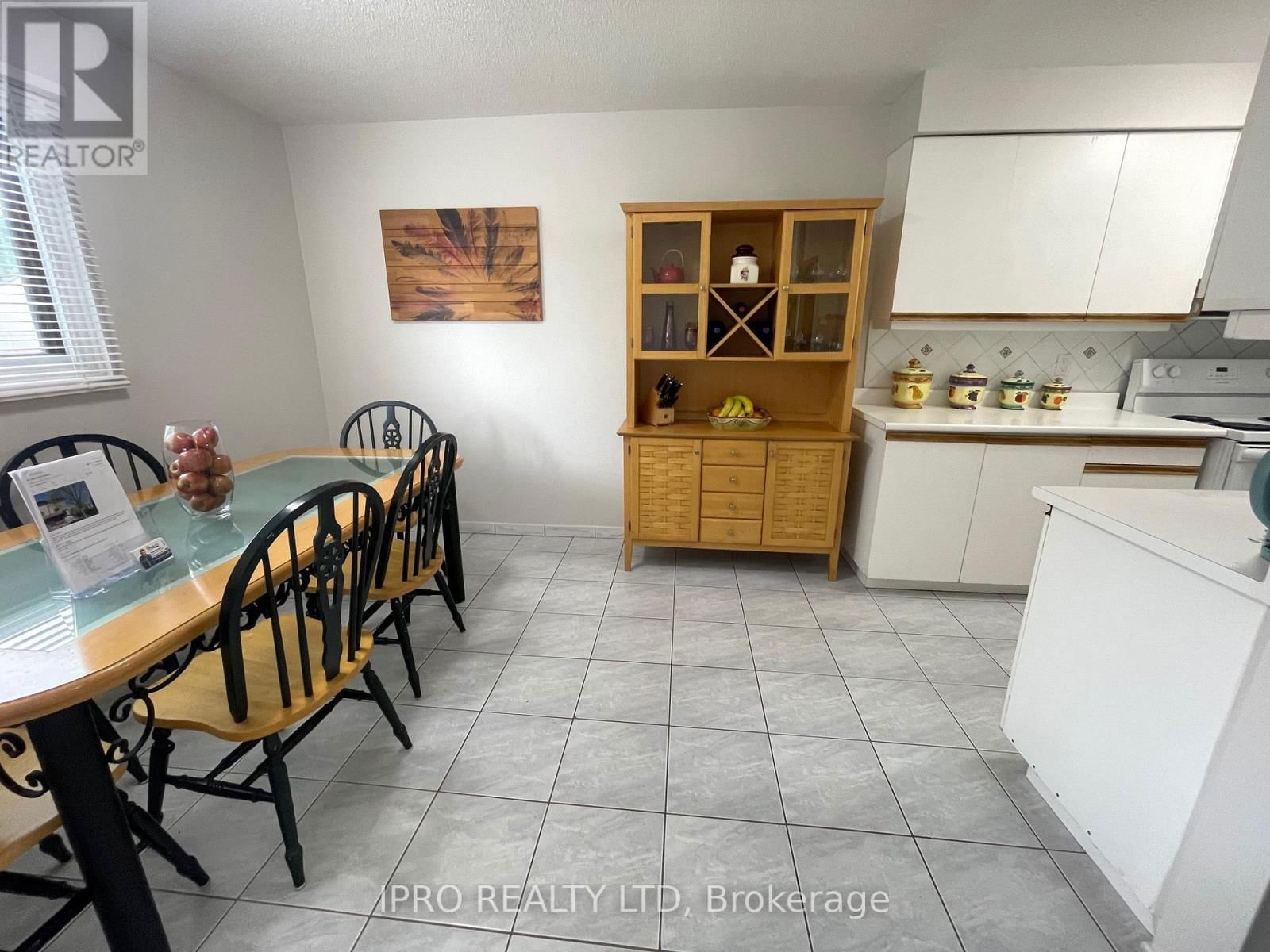 66 CARLETON PLACE Image 2