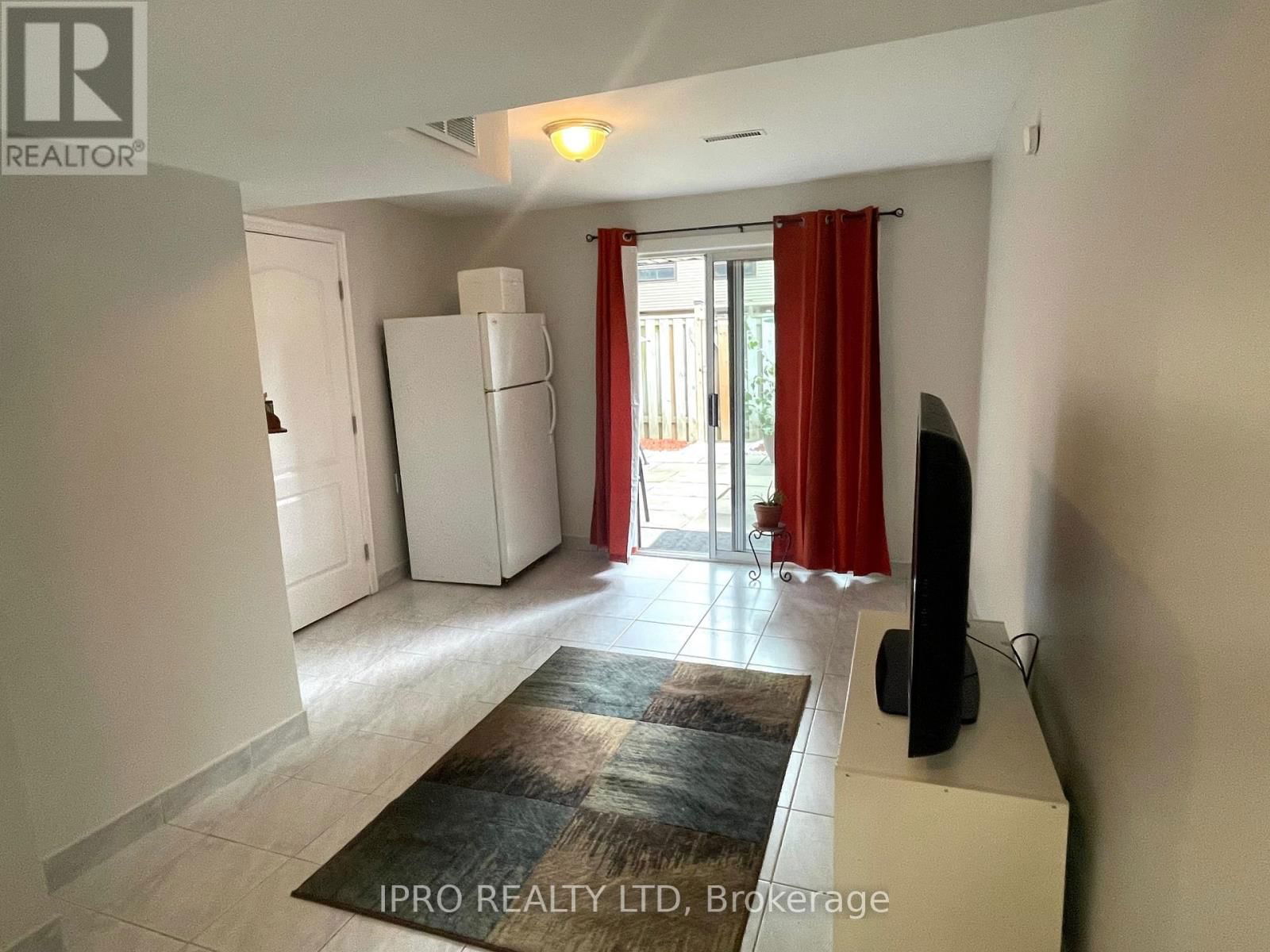 66 CARLETON PLACE Image 26