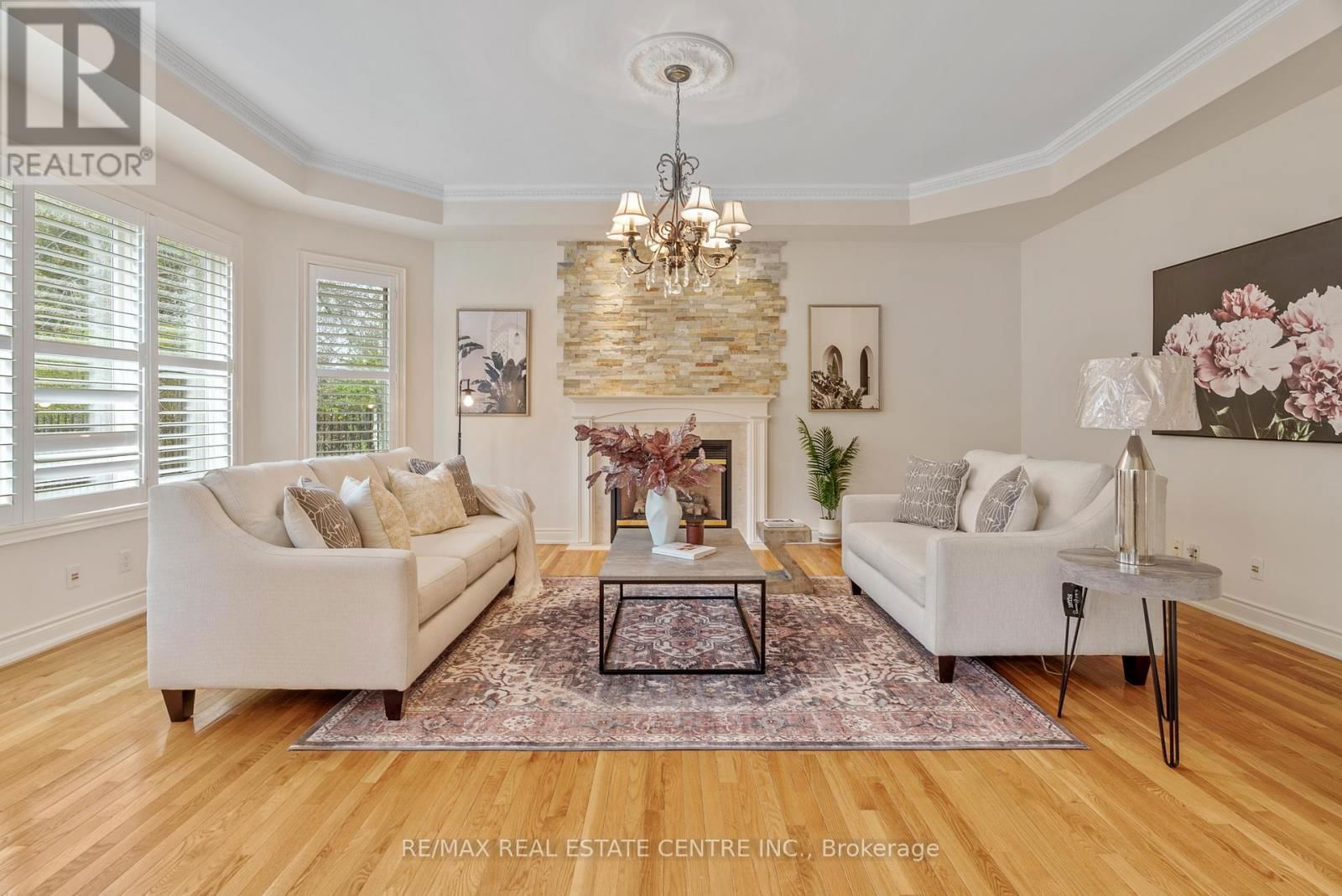 645 CRANLEIGH COURT Image 14