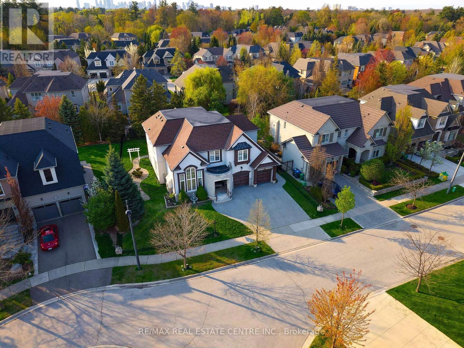 645 CRANLEIGH COURT Image 2