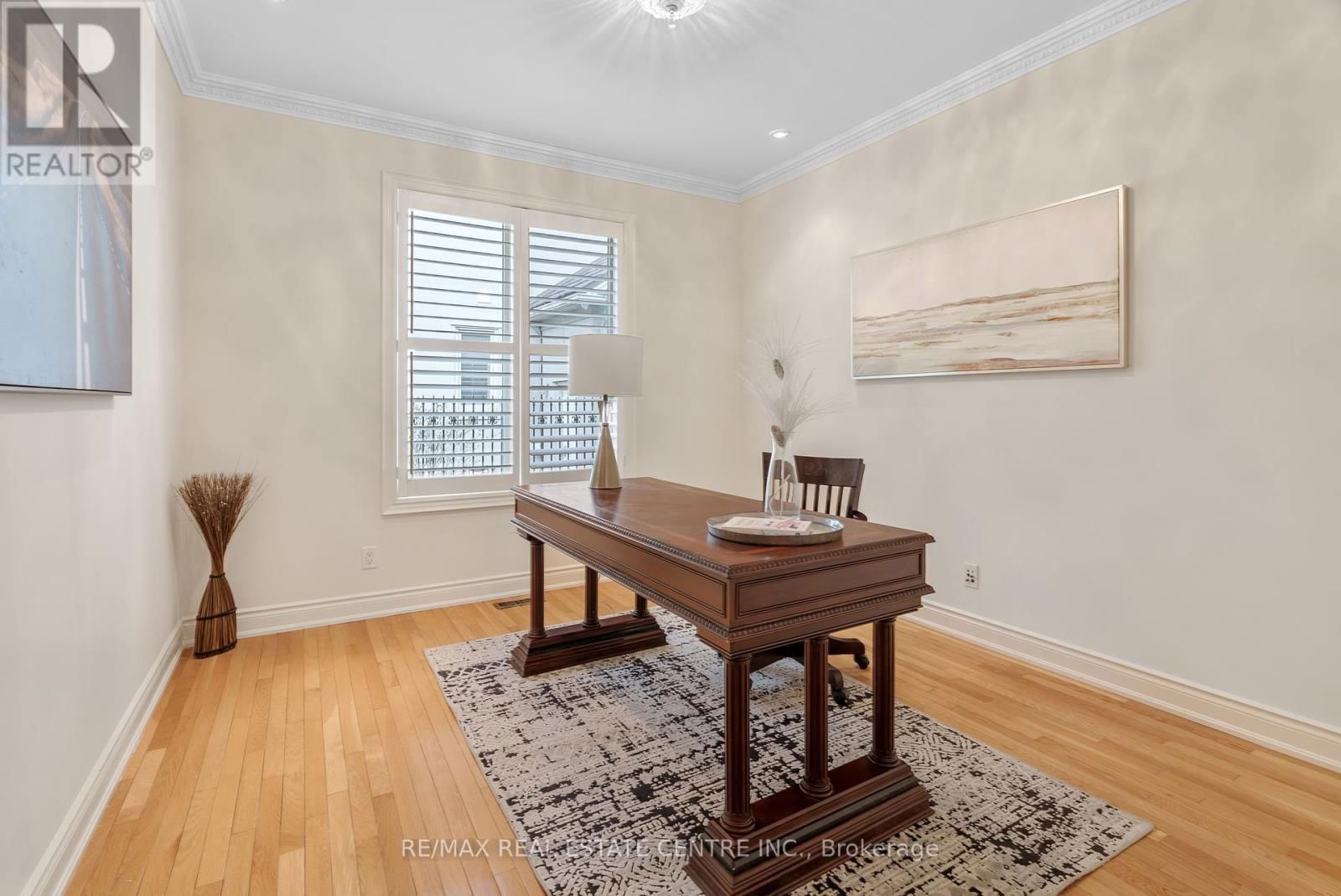 645 CRANLEIGH COURT Image 22