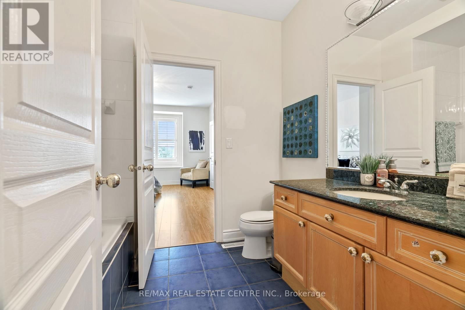 645 CRANLEIGH COURT Image 34