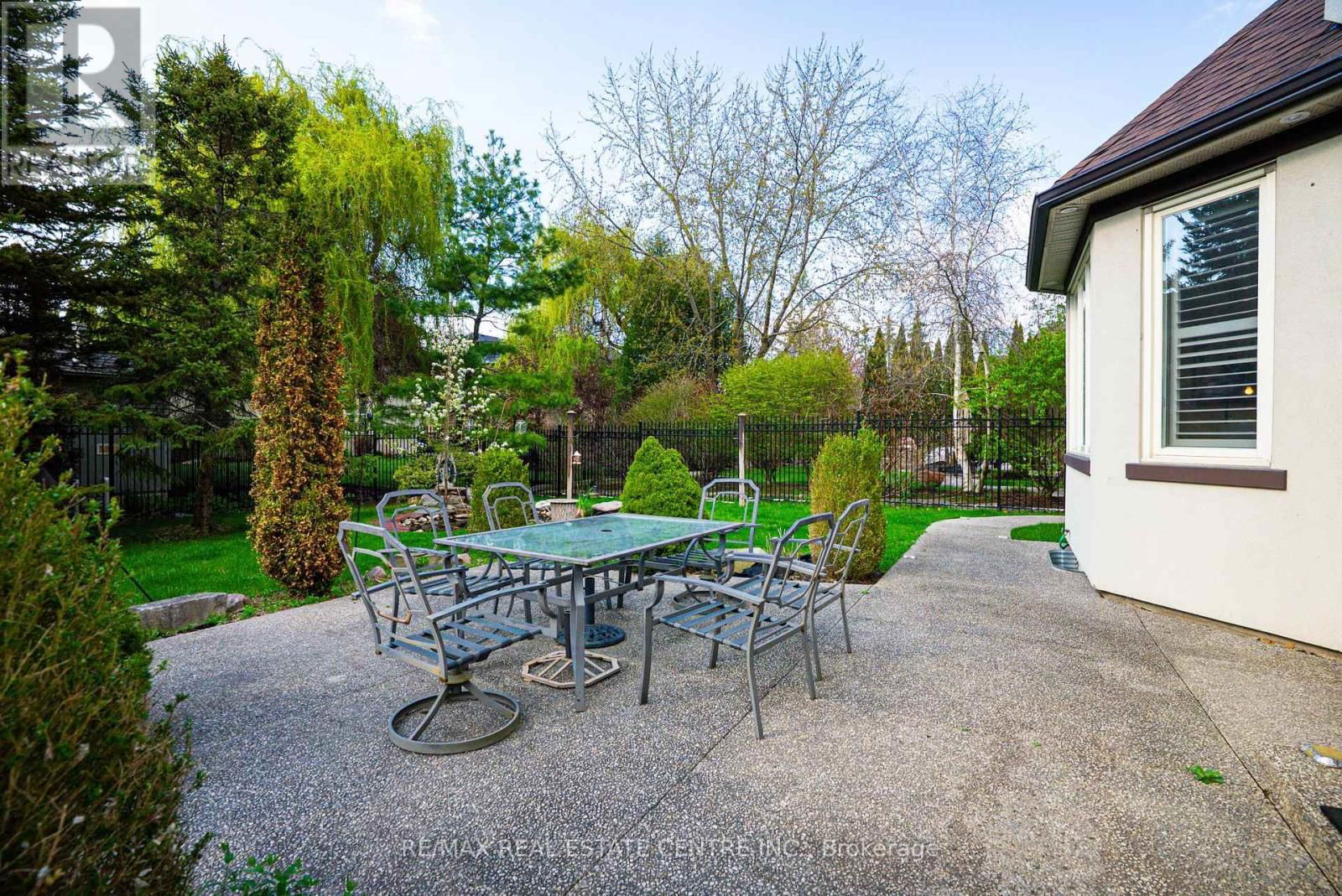 645 CRANLEIGH COURT Image 47
