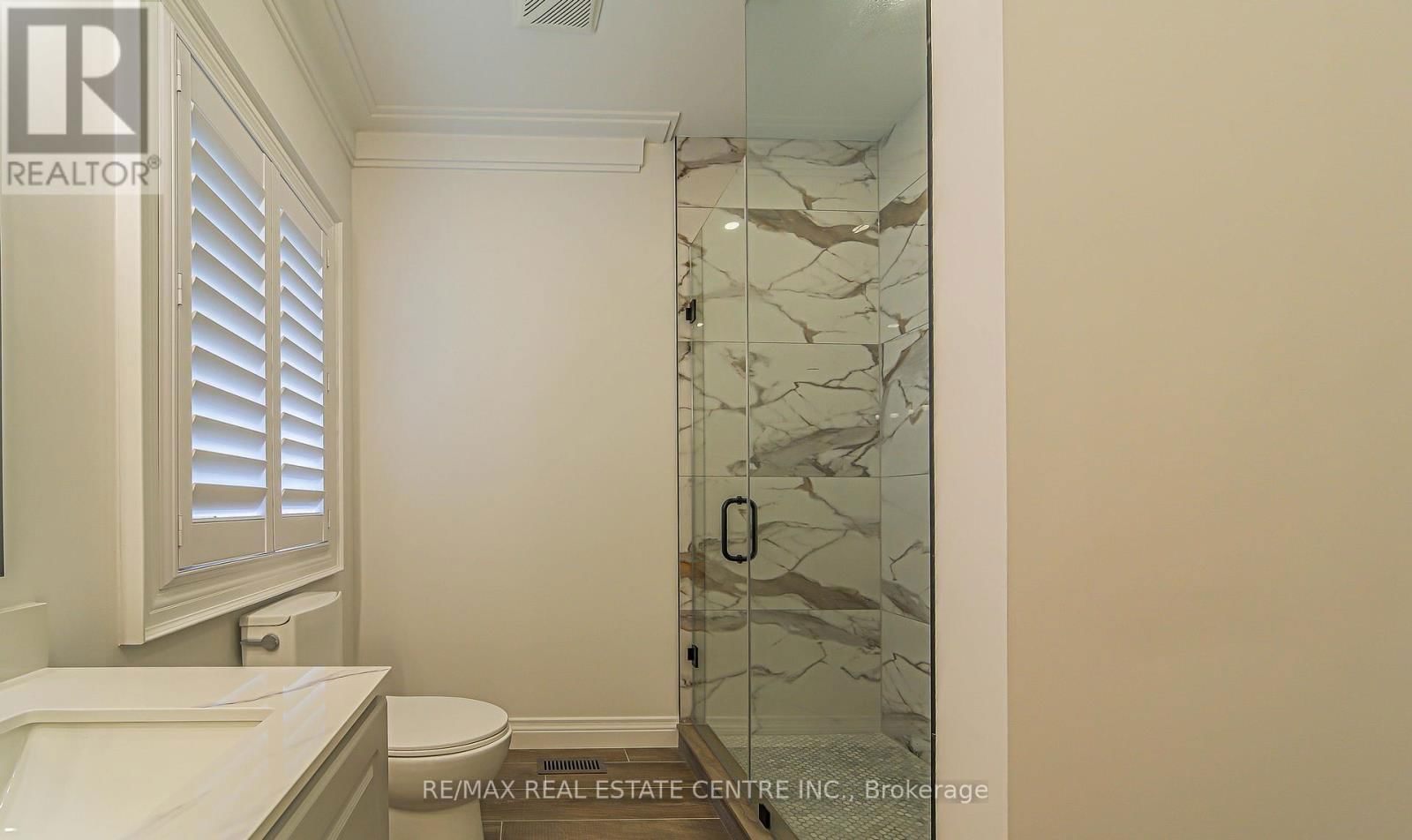 1 HAWTHORN CRESCENT Image 23