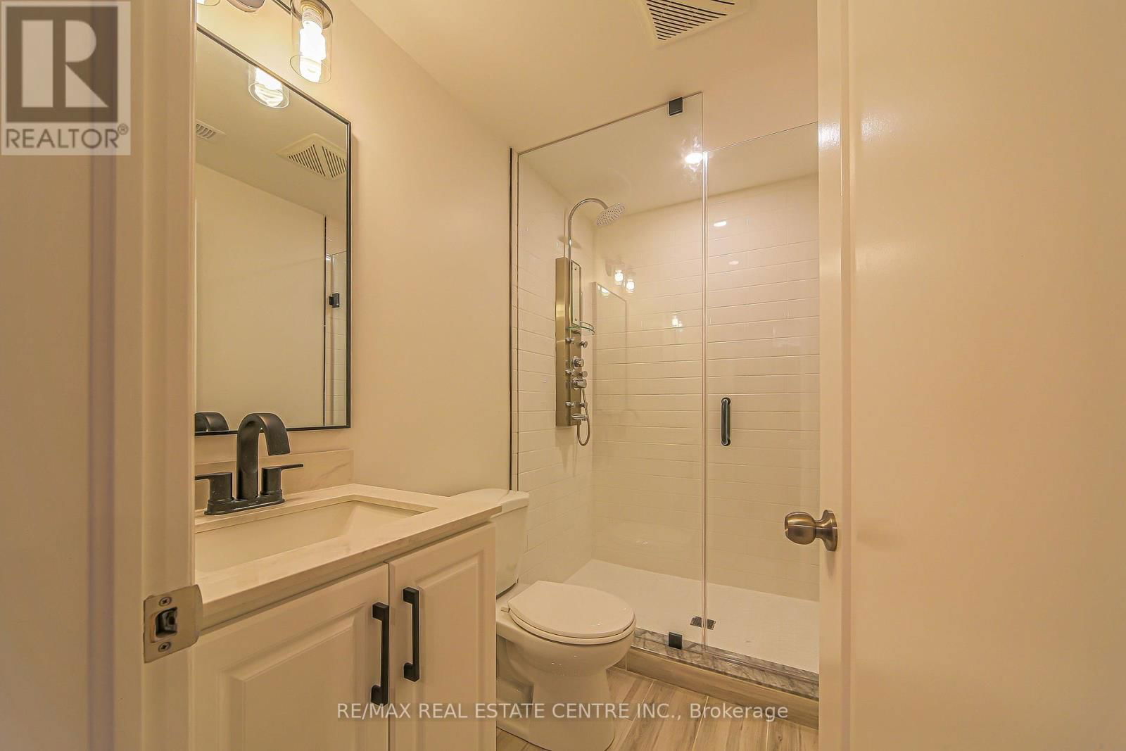 1 HAWTHORN CRESCENT Image 40